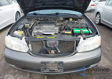 2001 Infiniti I30 Luxury z USA, uszkodzony, nr VIN JNKCA31A01T032447